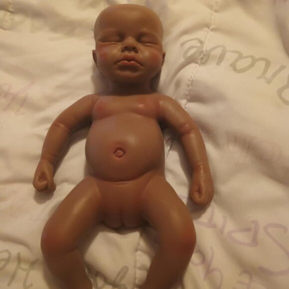 🆕12Inch Realistic Full Body Silicone Reborn tan Baby Girl Sleeping Reborn Dolls - Picture 2 of 9